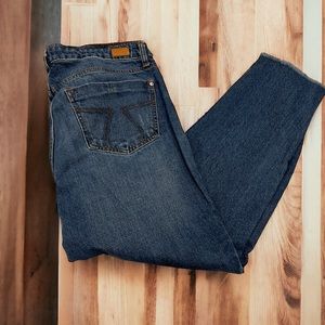 Seven 7 distressed jeans. Size 12‎